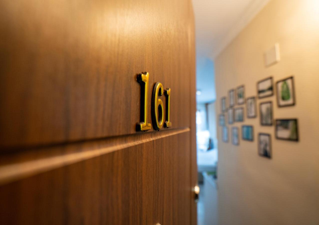 Your On The Beach! Apartment